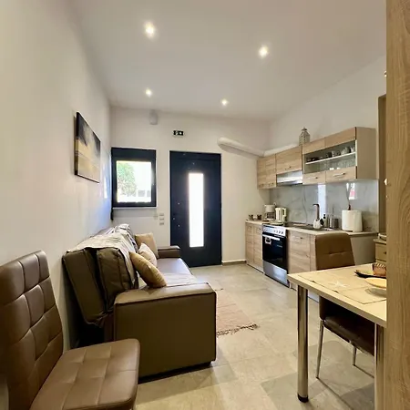 Archo's 1 Smart Location , Private Parking Chania (Crete)